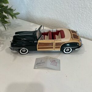 Vintage Franklin Mint 1948 Chrysler Town & Country 1:24 Scale Die-Cast Car